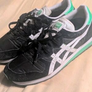 Onitsuka Tiger Men's Black and Green Sneakers
